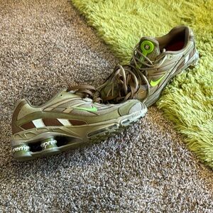 Supreme Nike Shox Ride 2 SP supreme olive